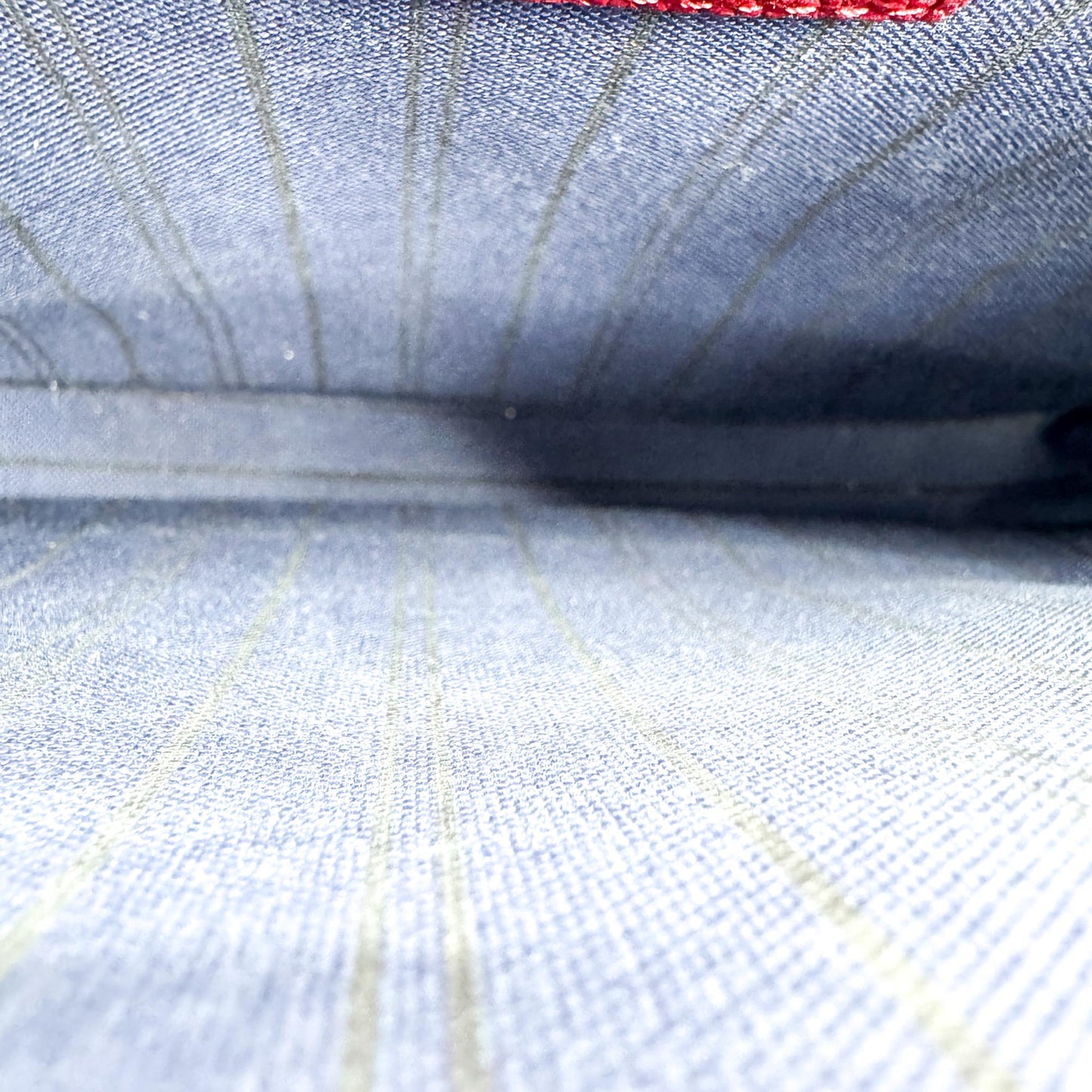 Louis Vuitton Pochette Métis Red