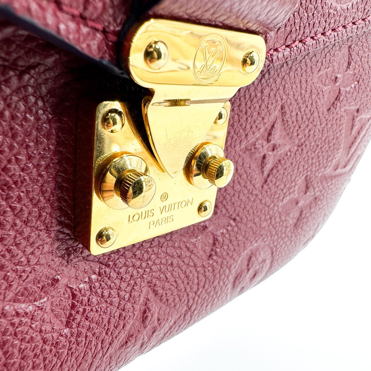 Louis Vuitton Pochette Métis Red