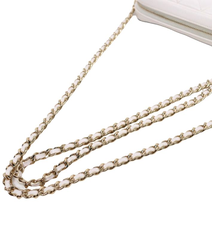 Chanel White Quilted CC Flap Chain Shoulder Bag