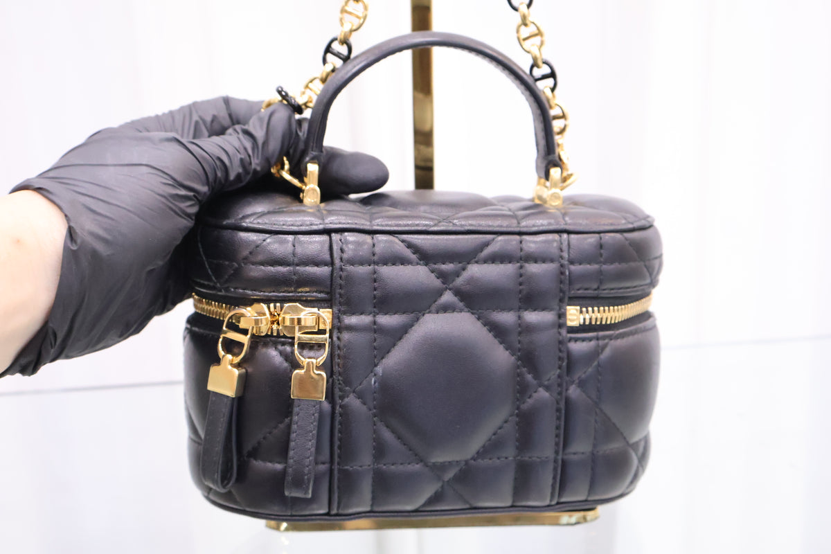 Caro Mini Vanity Case Crossbody Bag S5198UDAX M900