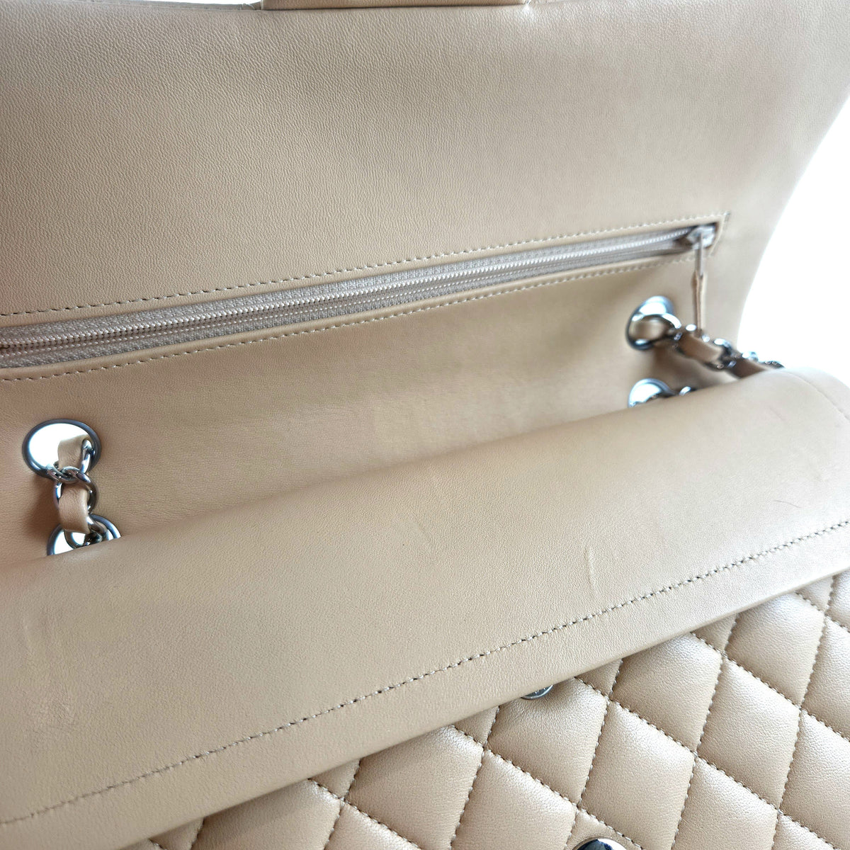 Medium Classic Lambskin Flap Shoulder Bag A01112