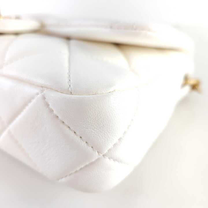 Chain flap shoulder bag