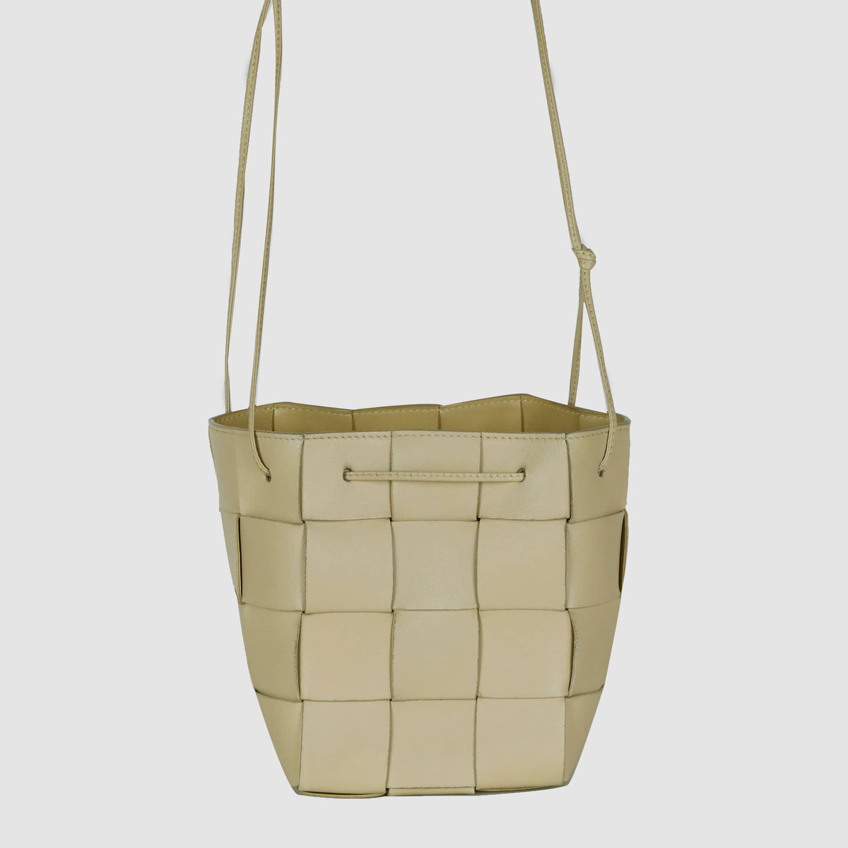 Small Cassette Bucket Bag Shoulder Bag Crossbody Bag 680218