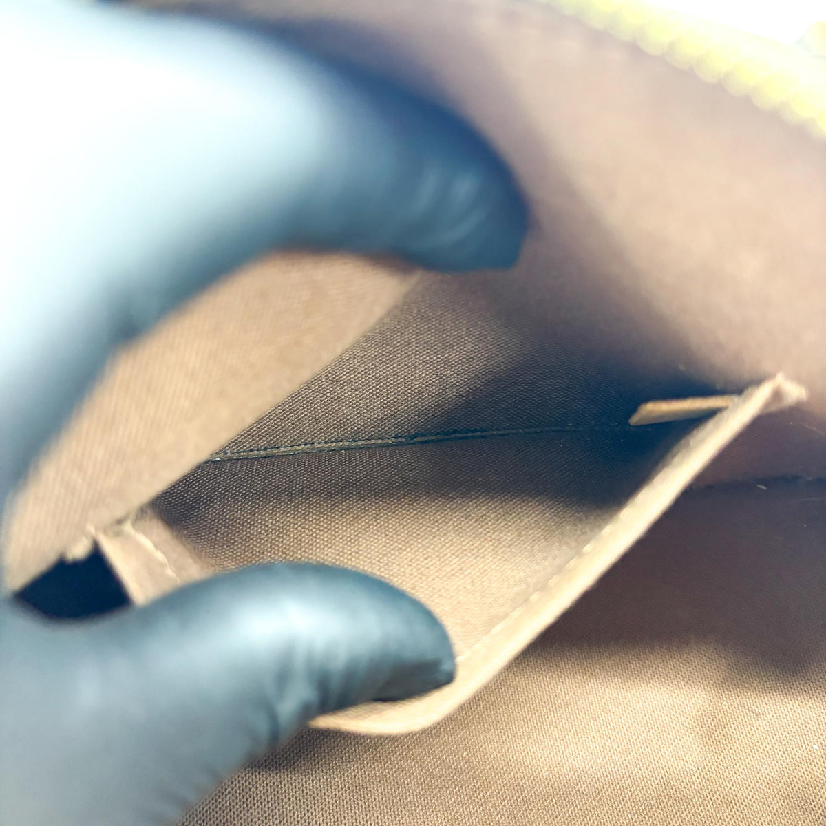 Sac Louis Vuitton Alma BB en toile Monogram