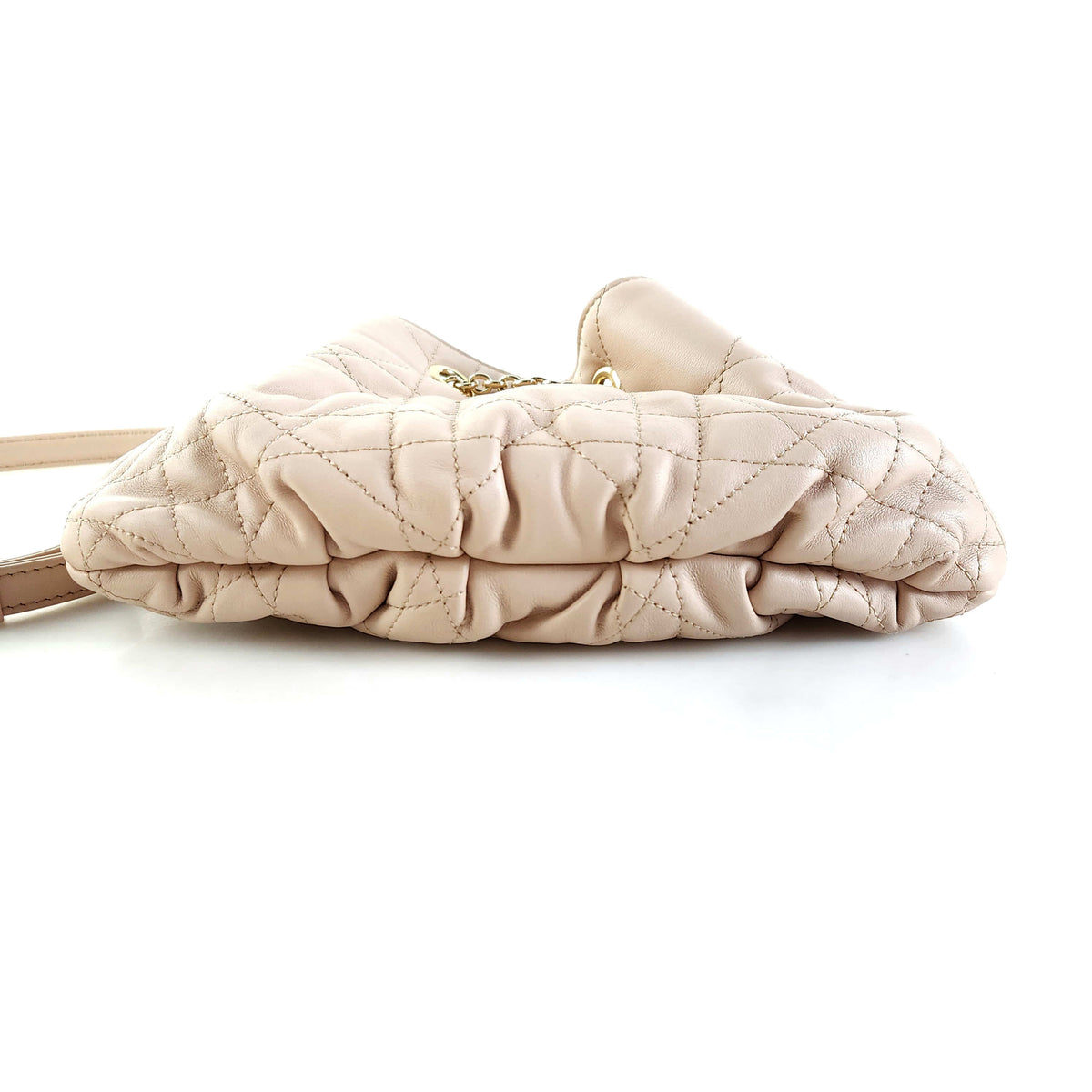 Small Supple Macro Cannage Ami Shoulder Bag M22556FBE