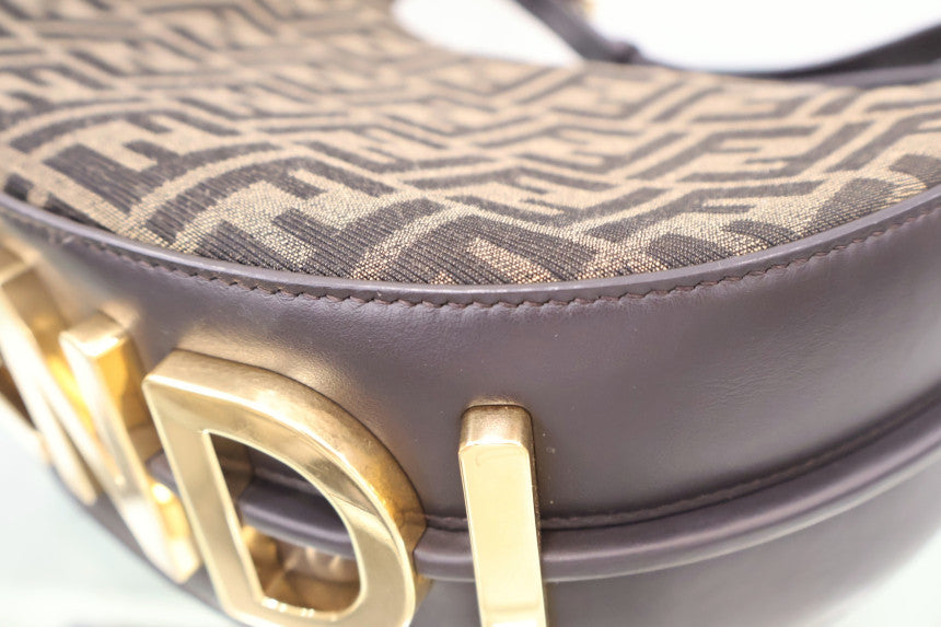 Graphy Small Shoulder Bag 8BR798 ALP3 F1I02