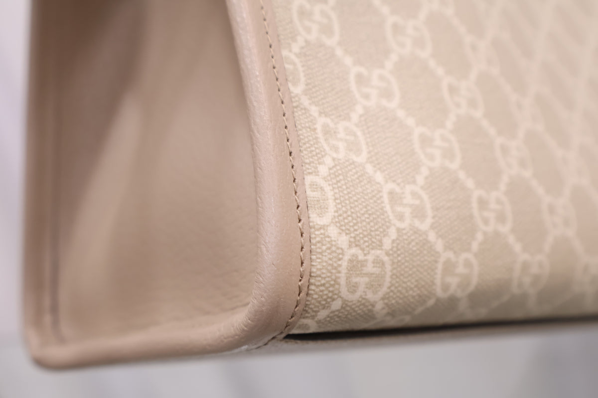 Interlocking GG Small Tote Shoulder Bag 659983