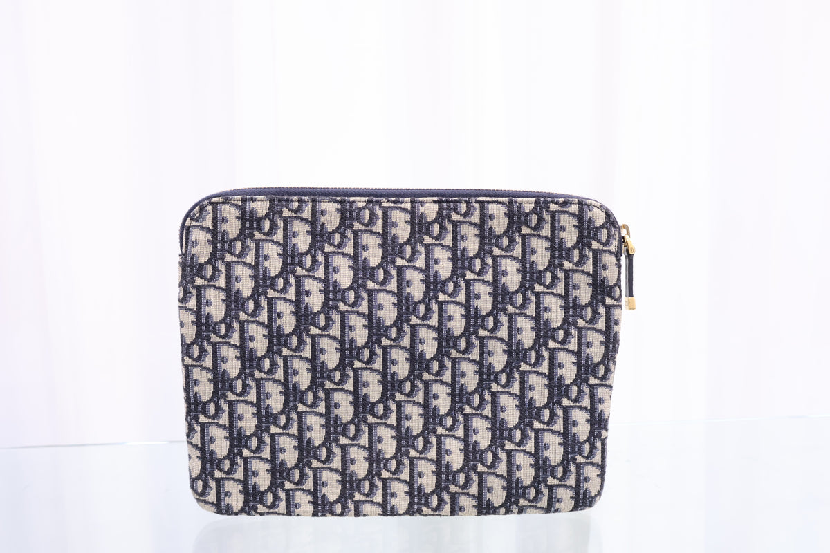 Travel Kit Clutch S5476CTZQ
