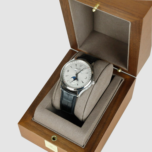 40 Jaeger-LeCoultre Calendar Master Control Moonphase Leather Watch
