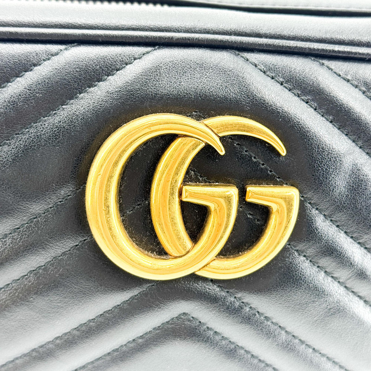 Gucci GG Marmont Small Matelassé Crossbody Bag Black