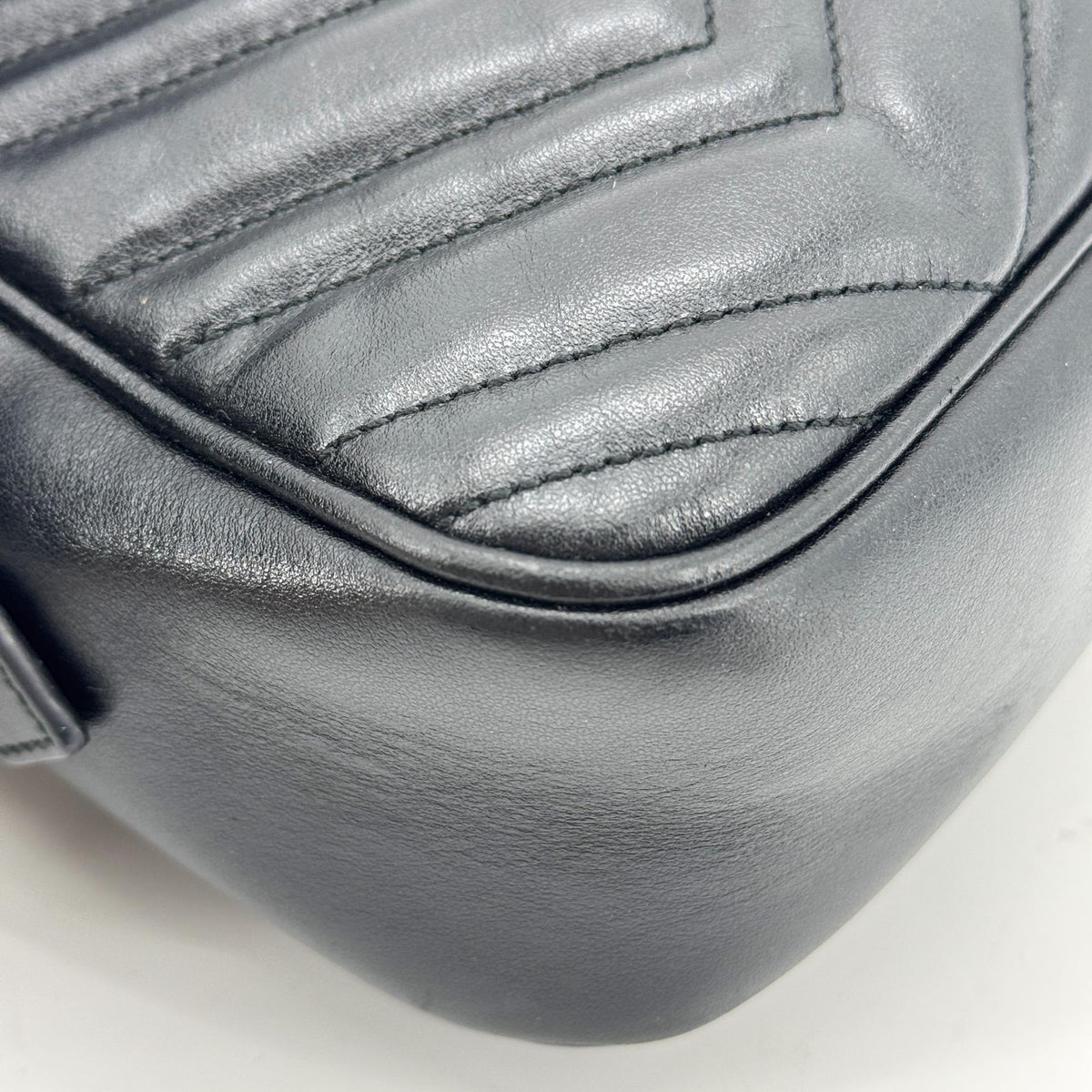 Gucci GG Marmont Small Matelassé Crossbody Bag Black