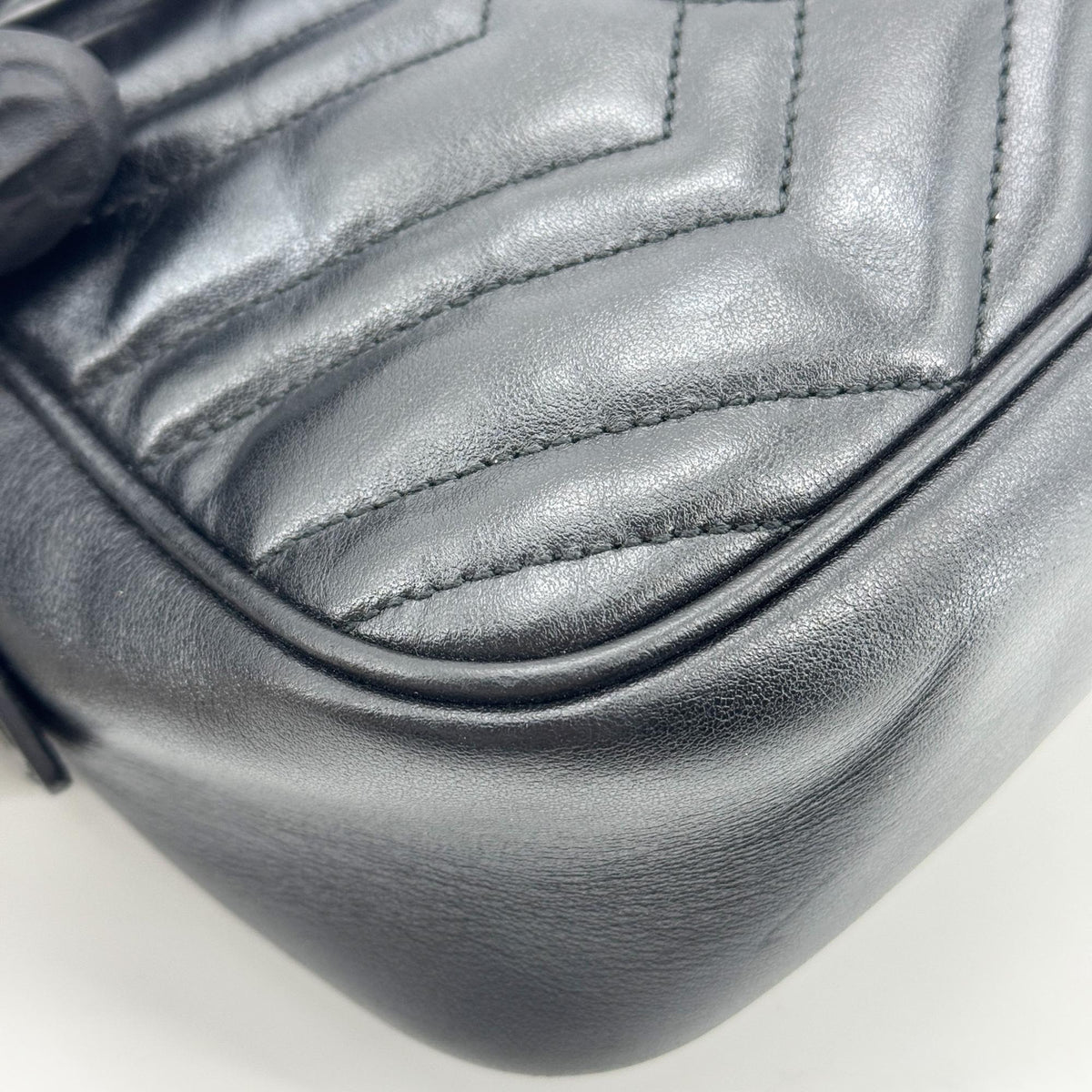Gucci GG Marmont Small Matelassé Crossbody Bag Black