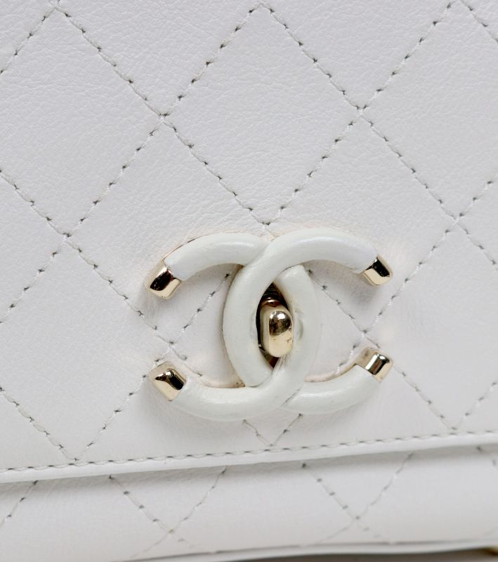 Chanel White Quilted CC Flap Chain Shoulder Bag with Flap