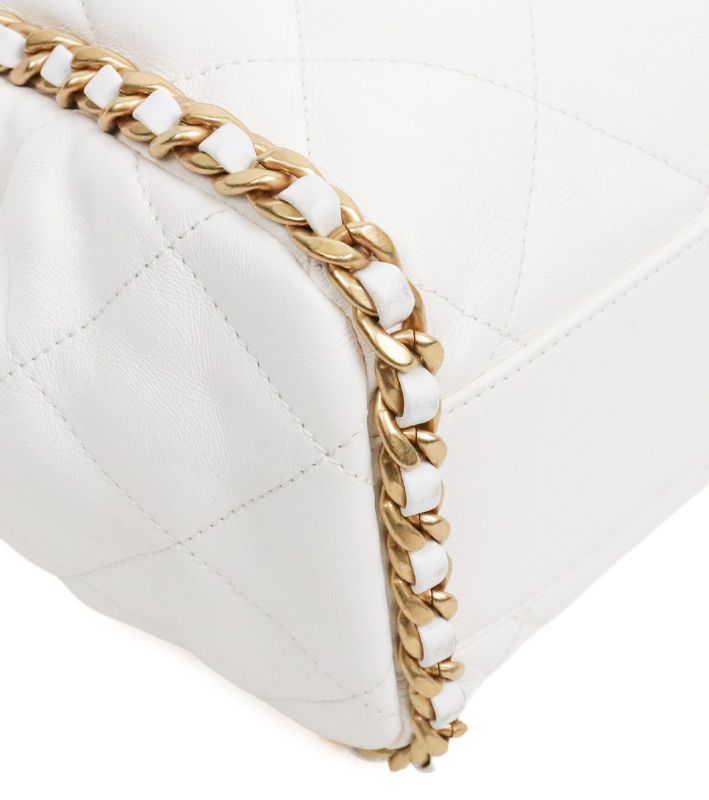 Chanel White Quilted CC Gold-Plated Chain Shoulder Bag with Built-in Chip