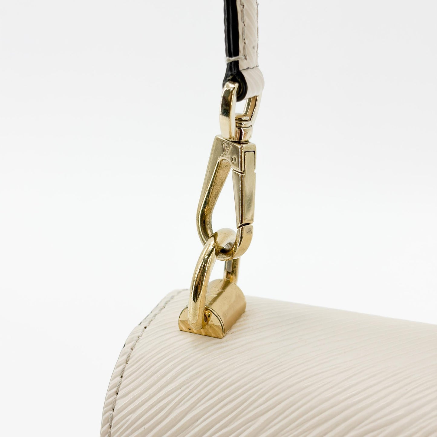 Louis Vuitton Twist MM Epi Ivory Rose Gold