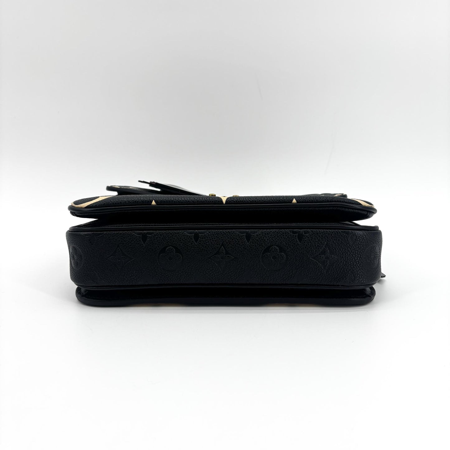Louis Vuitton Pochette Métis Crafty Monogram Empreinte Black Cream