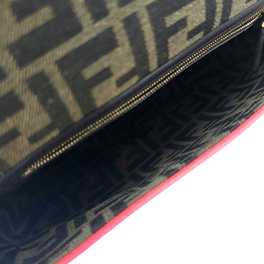 Baguette FF Motif Fabric Shoulder Bag Crossbody Bag 8BR600