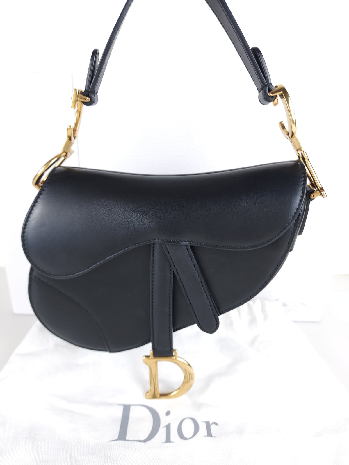 Mini saddle leather shoulder bag