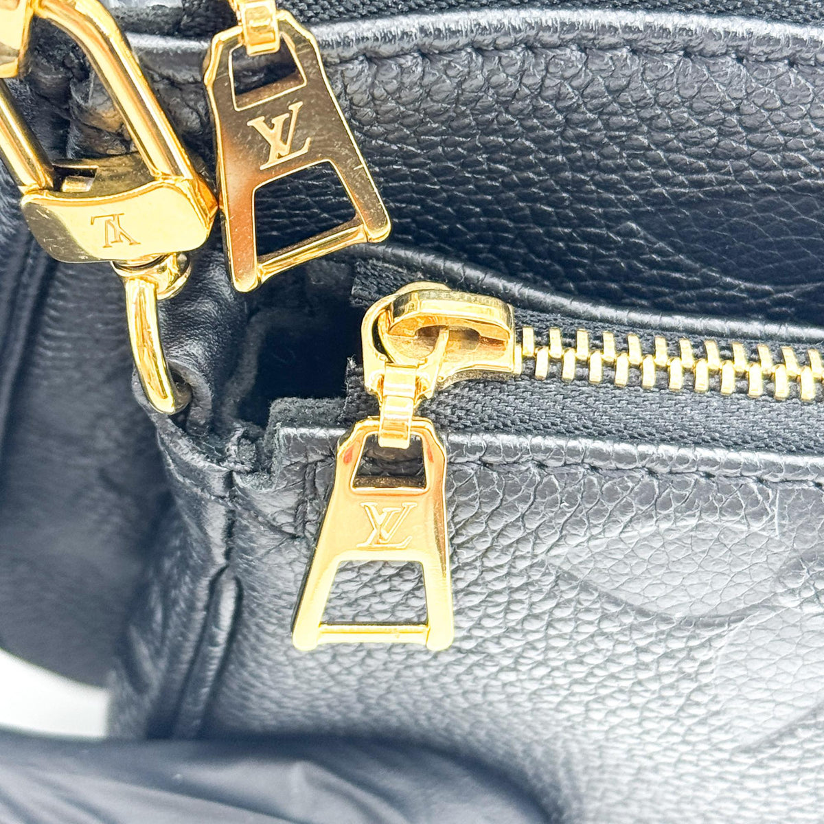 Louis Vuitton Monogram Empreinte Multi Pochette Accessoires Black