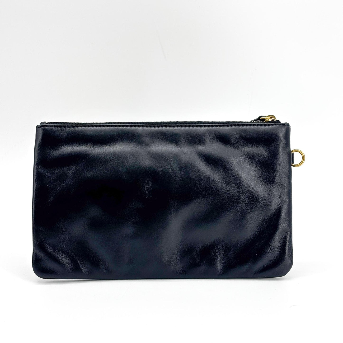 Chanel 22 Medium Shoulder Bag Black with Gold Hardware