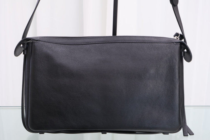 Simply Medium Shoulder Bag 8br829