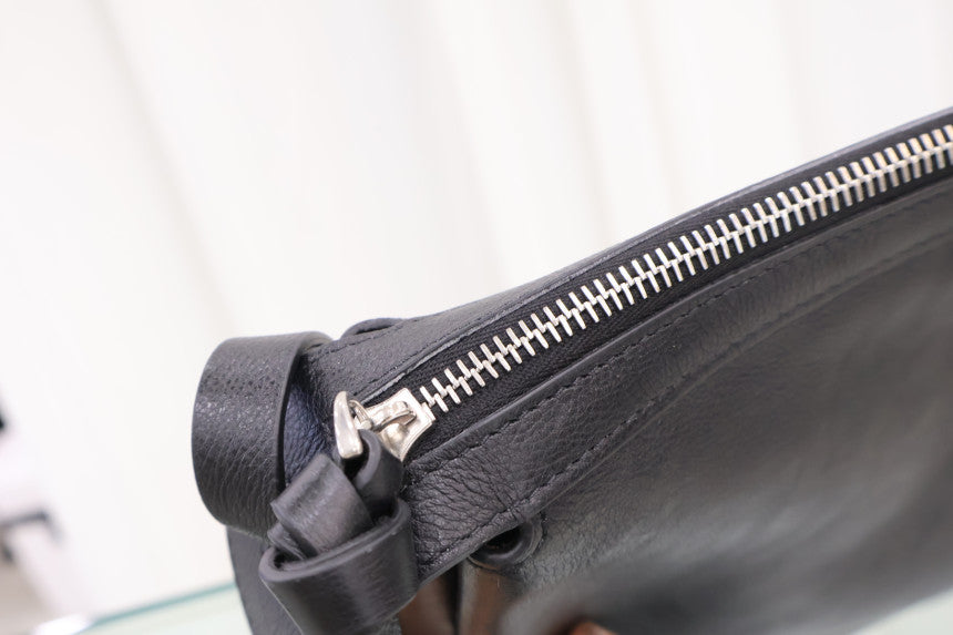 Simply Medium Shoulder Bag 8br829