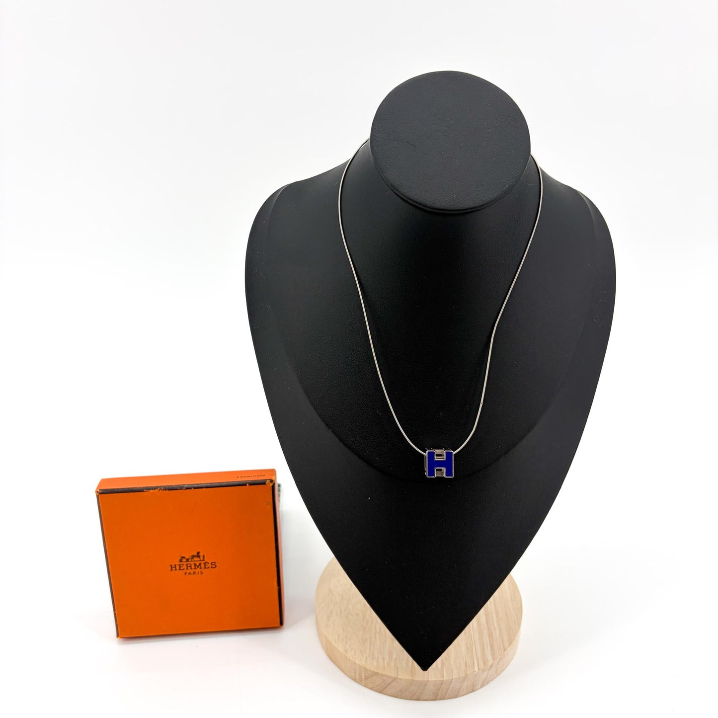 Hermès Cajou H pendant necklace silver blue
