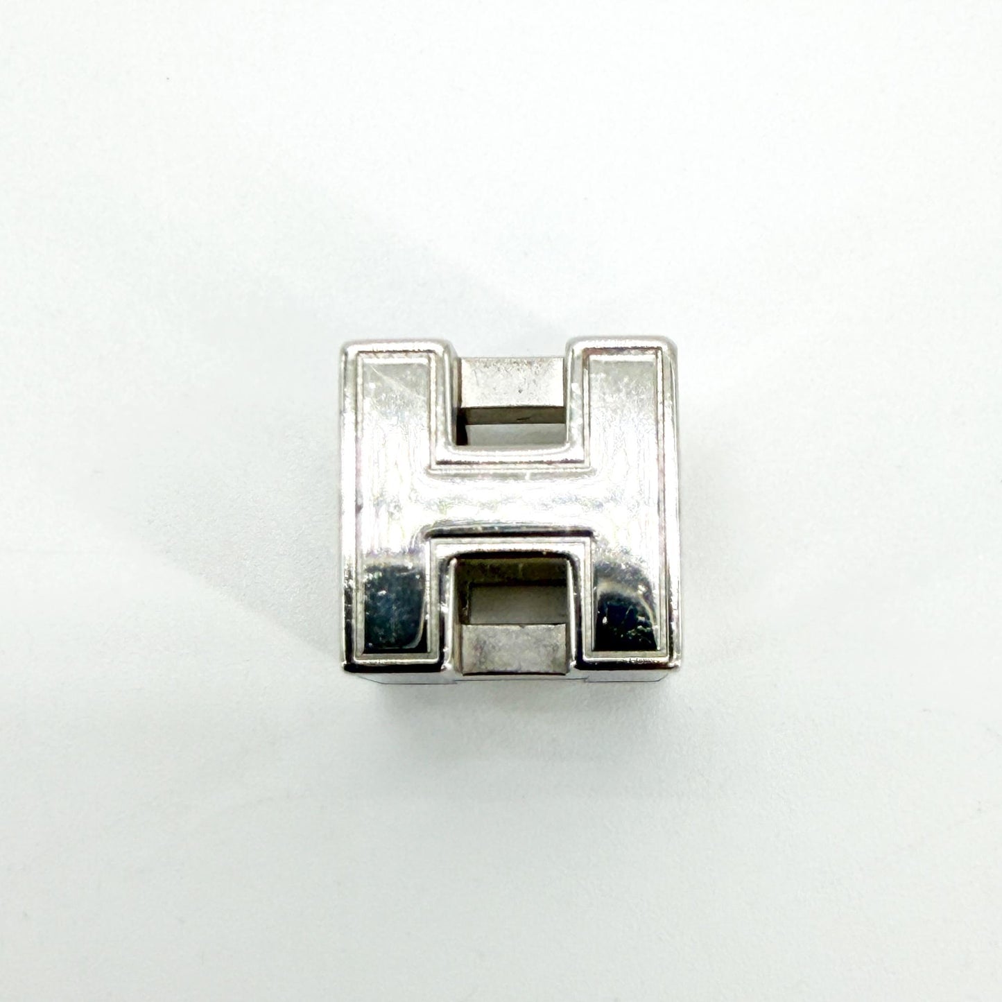 Hermès Cajou H pendant necklace silver blue