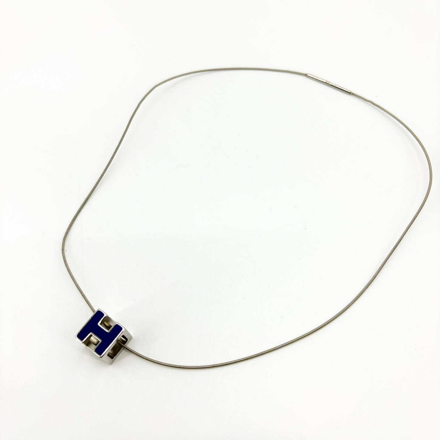 Hermès Cajou H pendant necklace silver blue