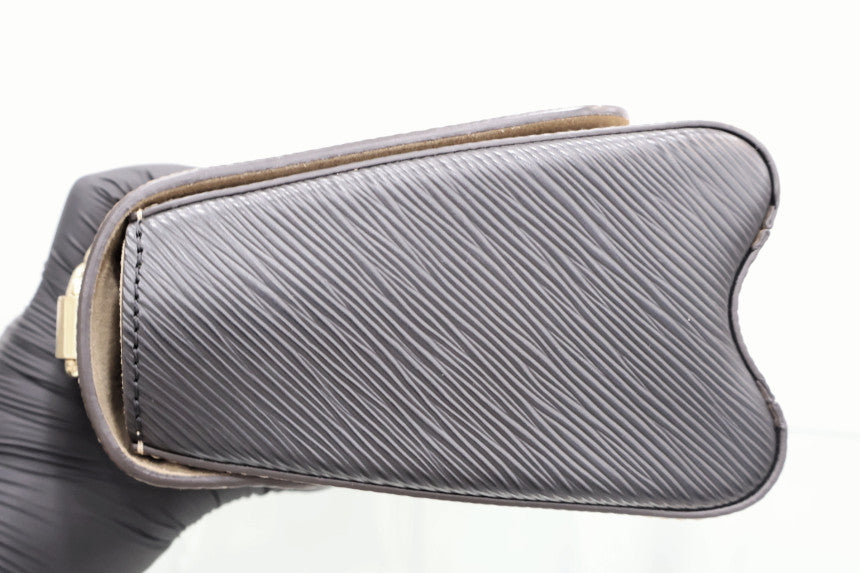 Epi Twist MM Shoulder Bag M51884