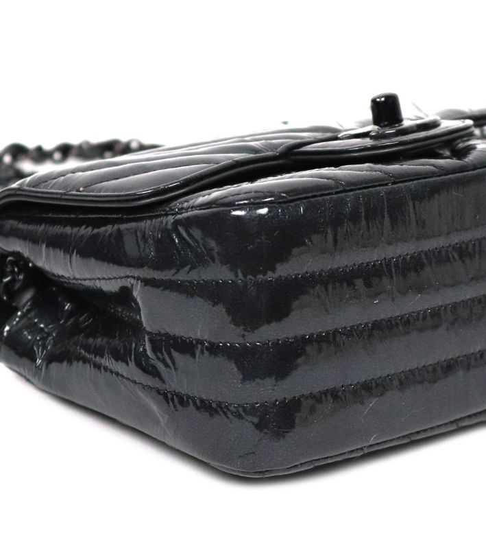 Chanel Black Chevron Petite Sac