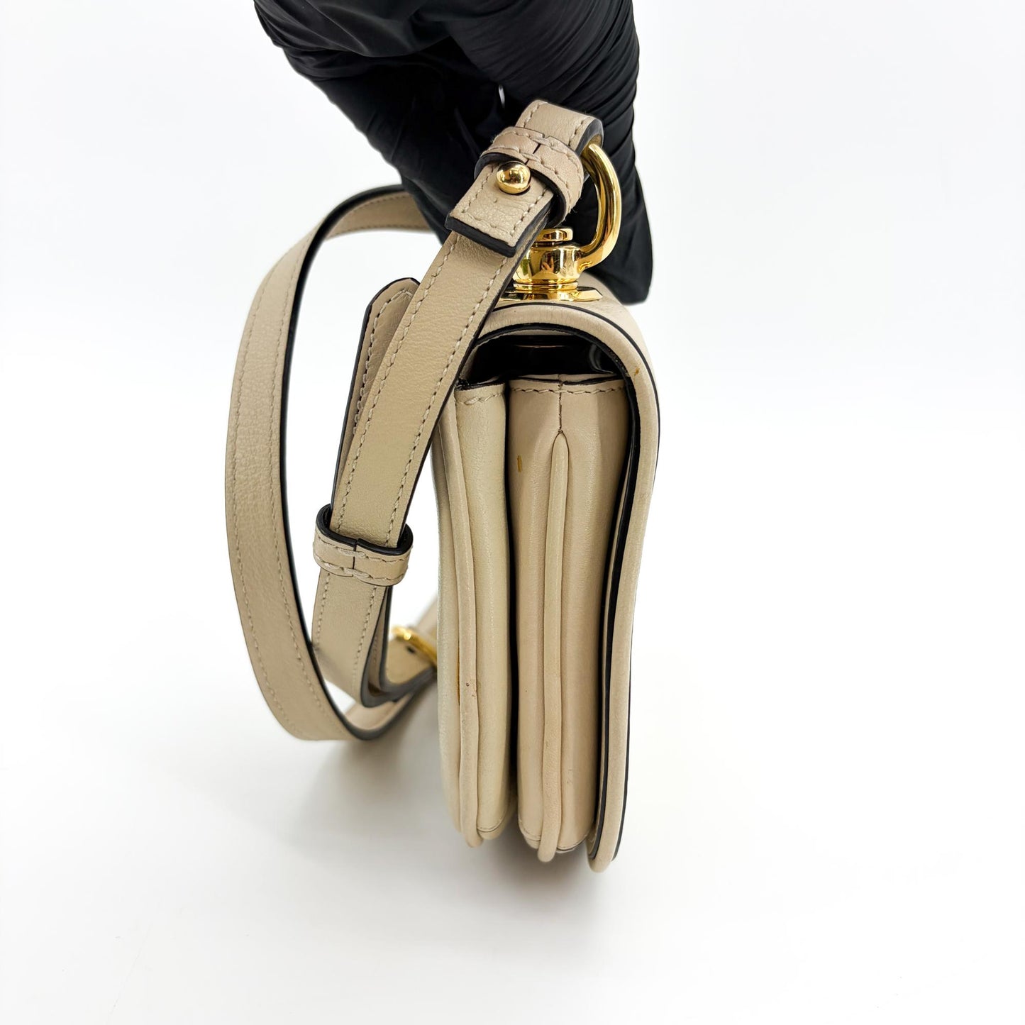 Gucci Blondie Small Shoulder Bag Beige