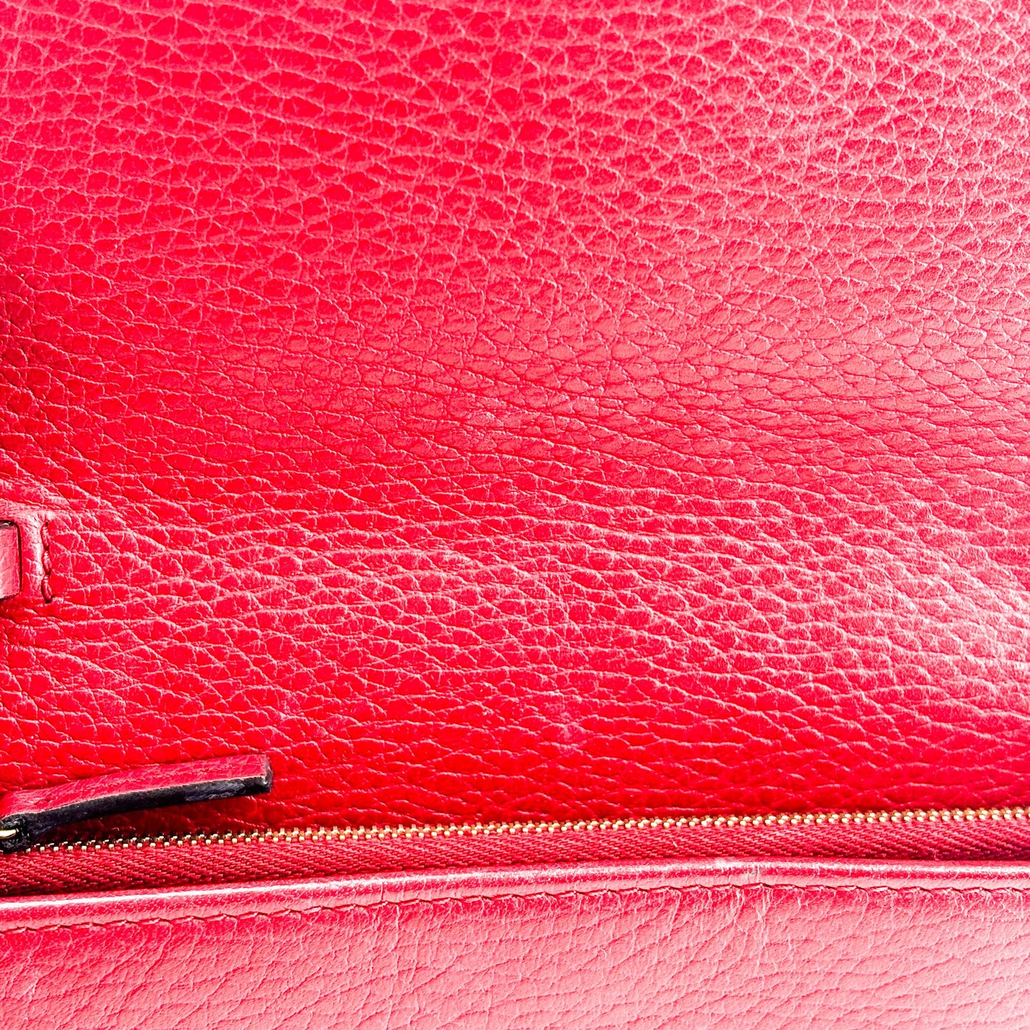Gucci Interlocking G Leather Chain Shoulder Bag Red Gold Hardware