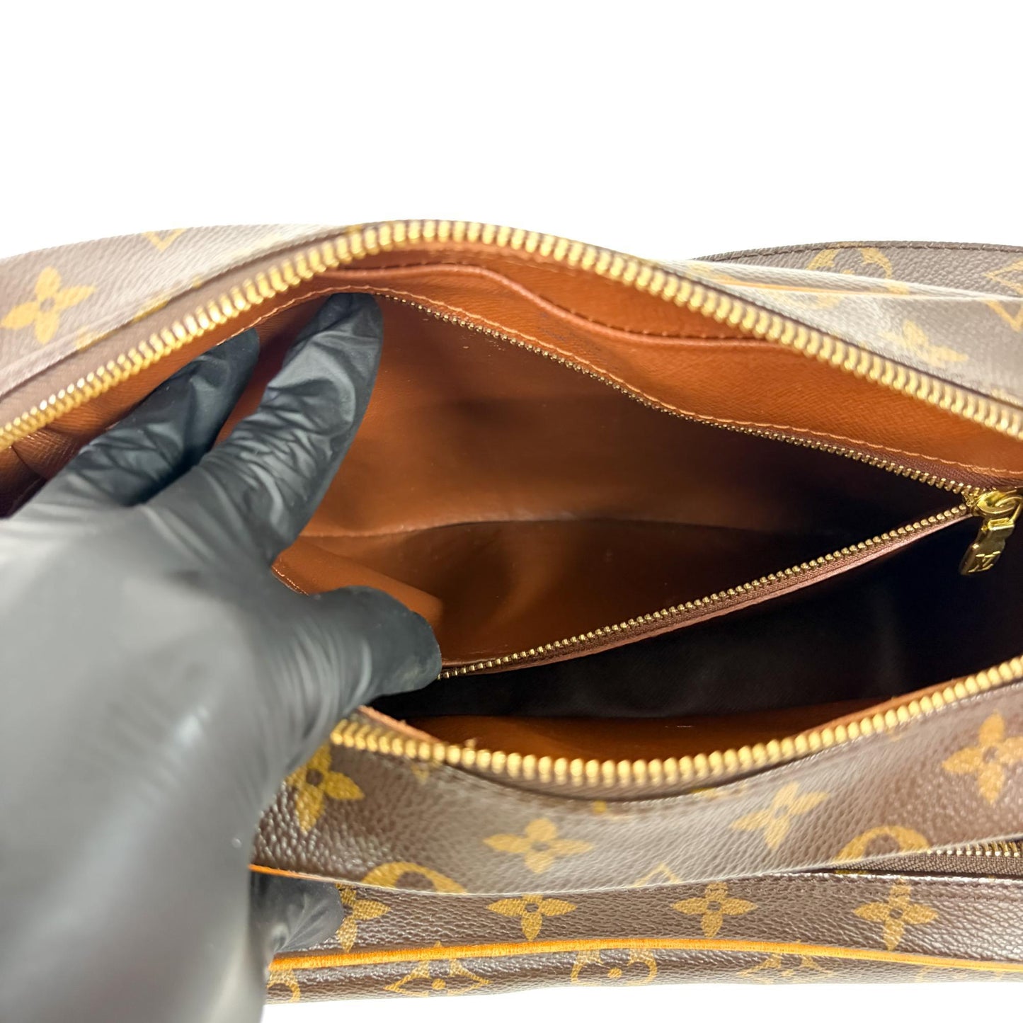 Louis Vuitton Monogram Nile Messenger Bag