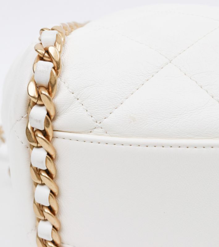 Chanel White Quilted CC Gold-Plated Chain Shoulder Bag with Built-in Chip