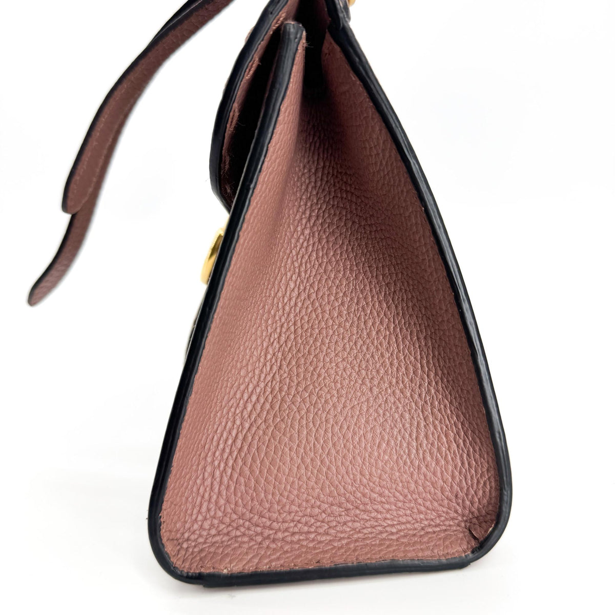 Gucci GG Marmont Mini Leather Top Handle Bag in Dash Pink