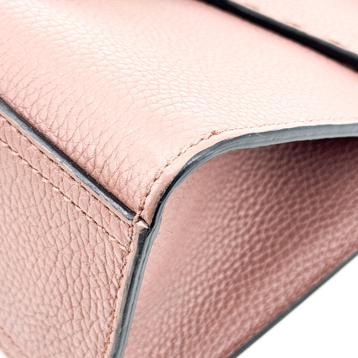 Gucci GG Marmont Mini Leather Top Handle Bag in Dash Pink