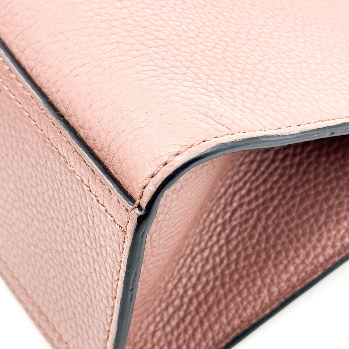 Gucci GG Marmont Mini Leather Top Handle Bag in Dash Pink