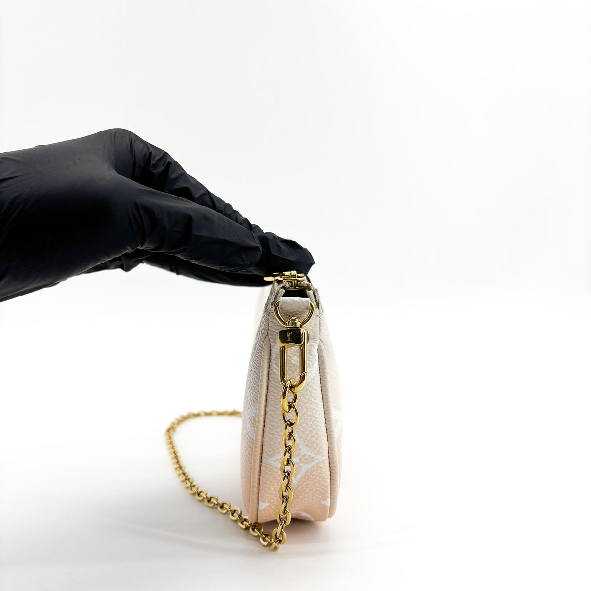 Louis Vuitton By the Full Multi Pochette Accessoires Rose Claire