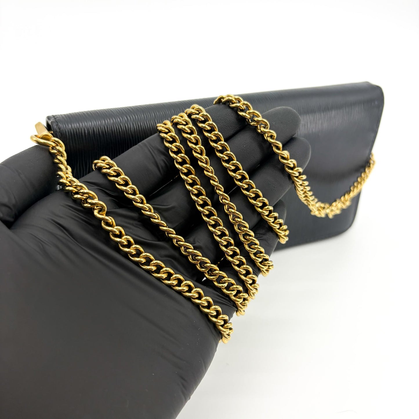 Sac porté épaule Prada Vitello Move Triangle Logo à chaîne noir
