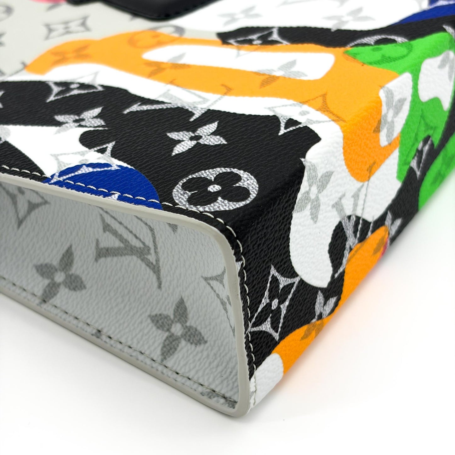 Louis Vuitton Monogram Face Pochette Voyage MM Multicolor