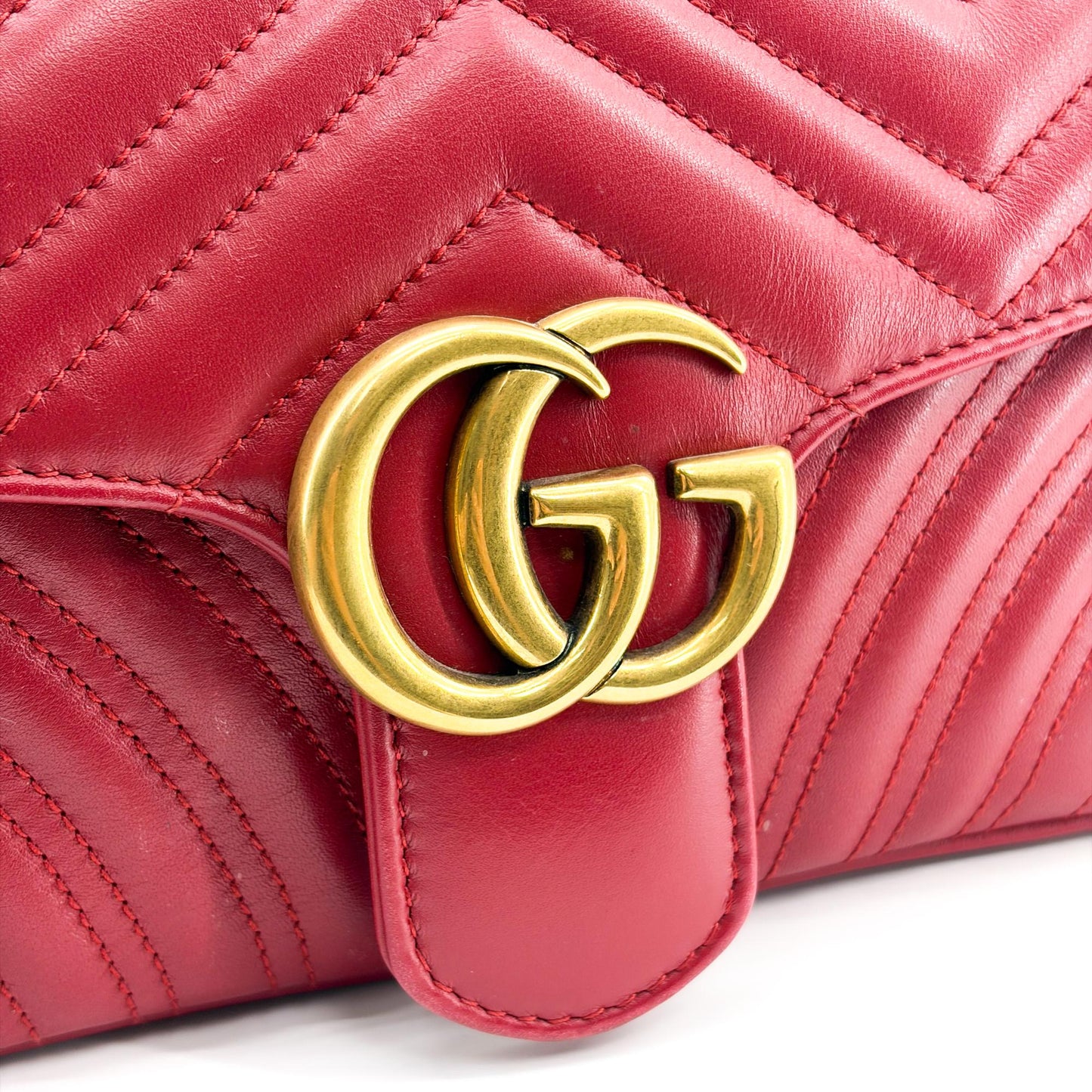 Gucci GG Marmont Small Shoulder Bag Hibiscus Red
