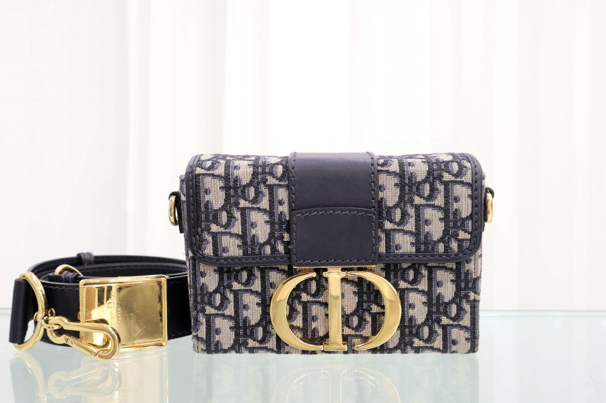 Oblique Jacquard Montaigne 30 Box Shoulder Bag M9204UTZQ