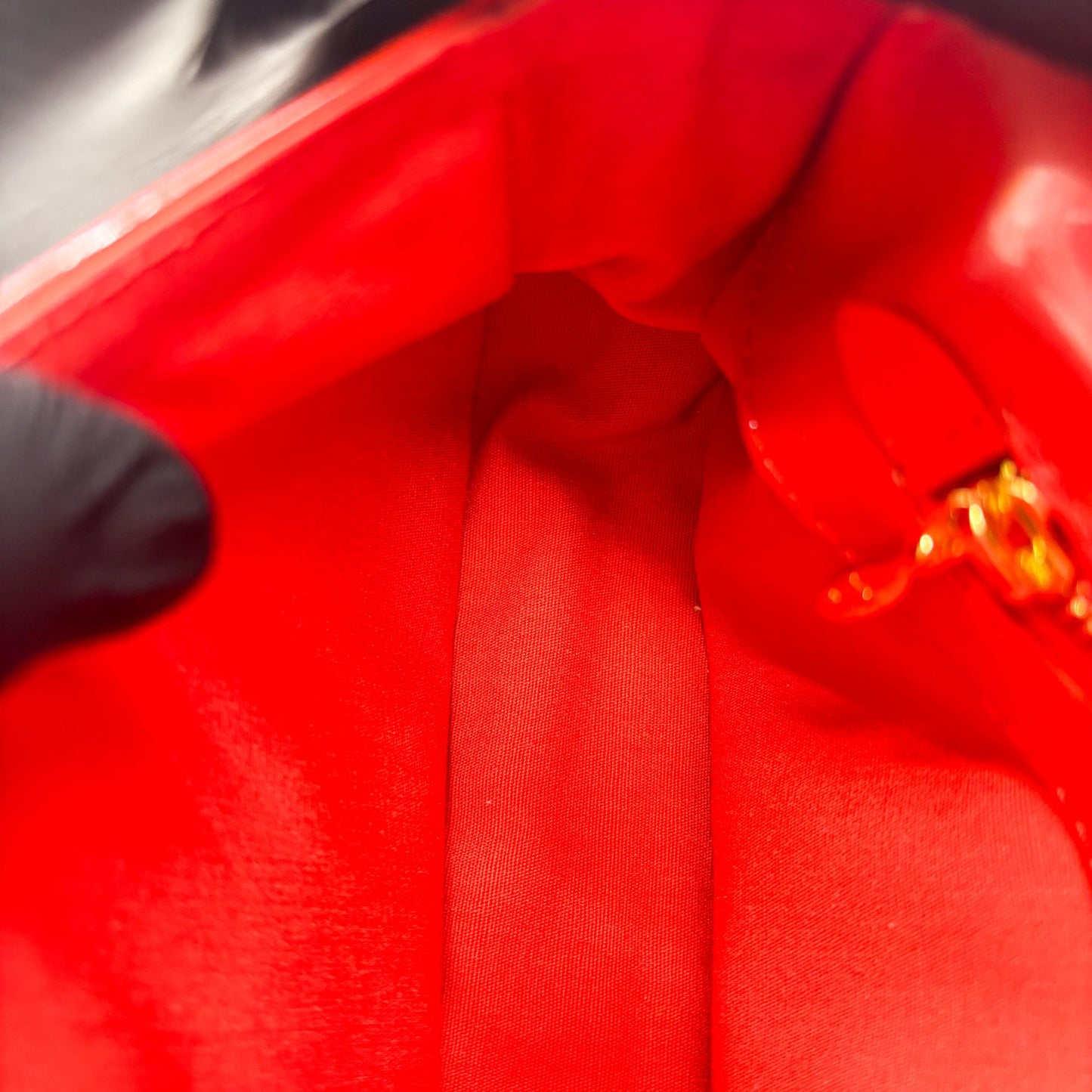 Louis Vuitton Vernis Sauvet Clutch Red