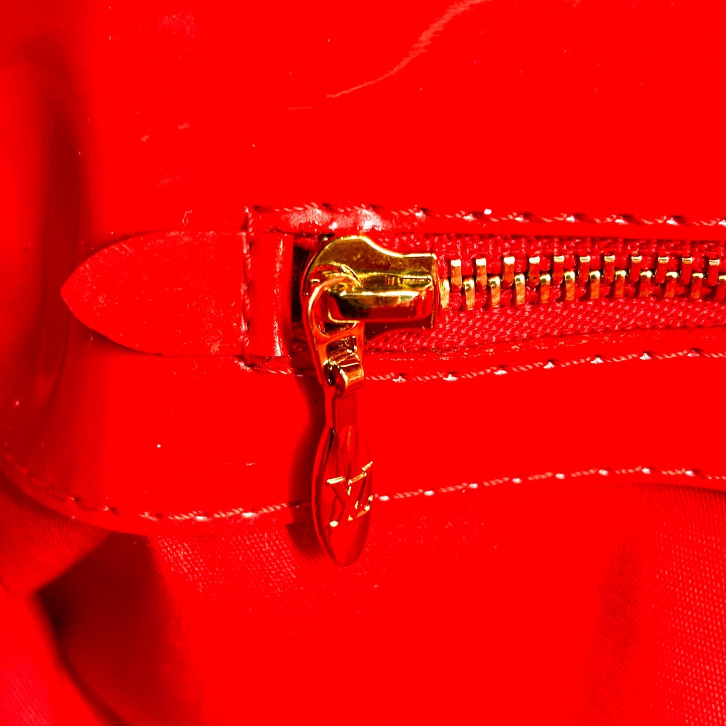Louis Vuitton Vernis Sauvet Clutch Red