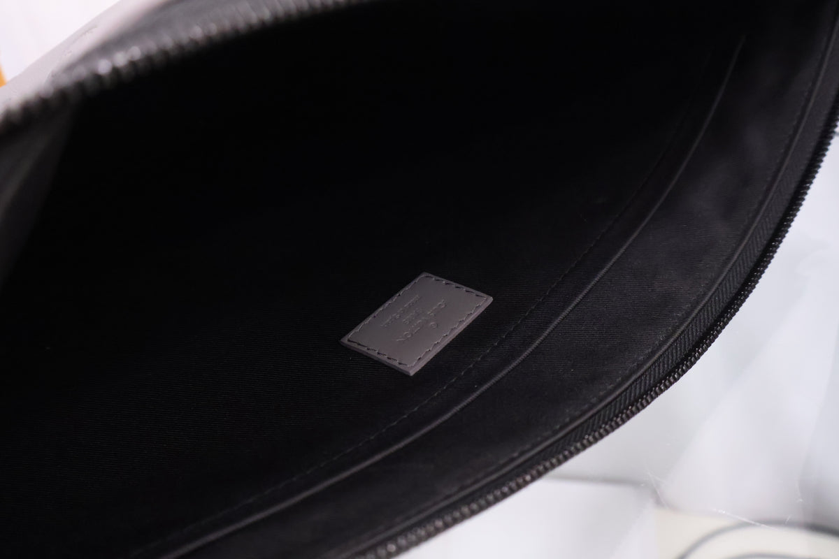 Monogram Shadow Discovery Pochette GM Clutch M62903