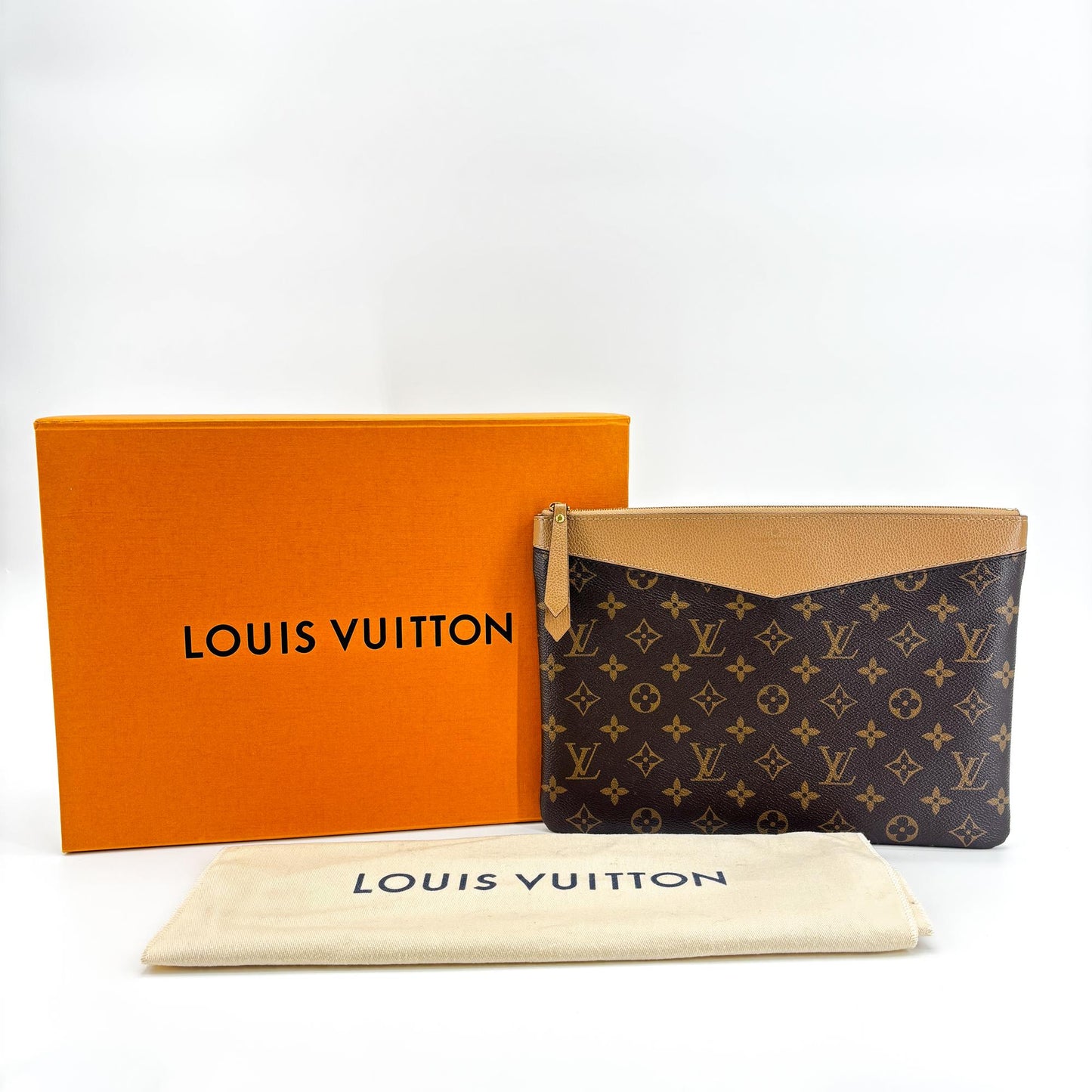 Louis Vuitton Monogram Daily Pouch Sesame