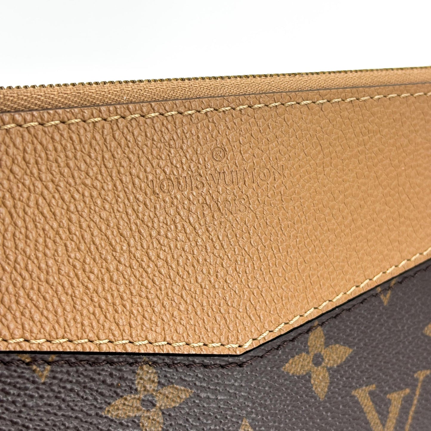 Louis Vuitton Monogram Daily Pouch Sesame