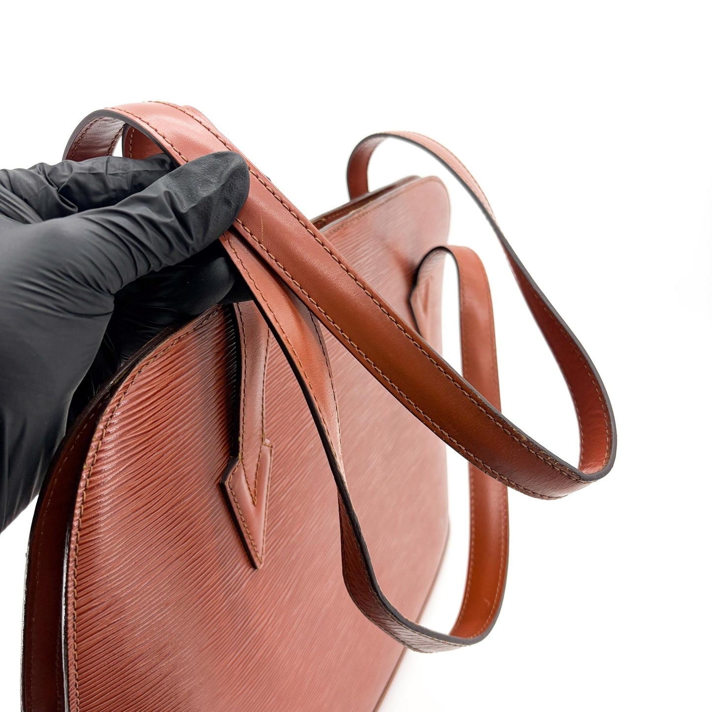 Louis Vuitton Epi Lusac Shoulder Bag Kenya Brown