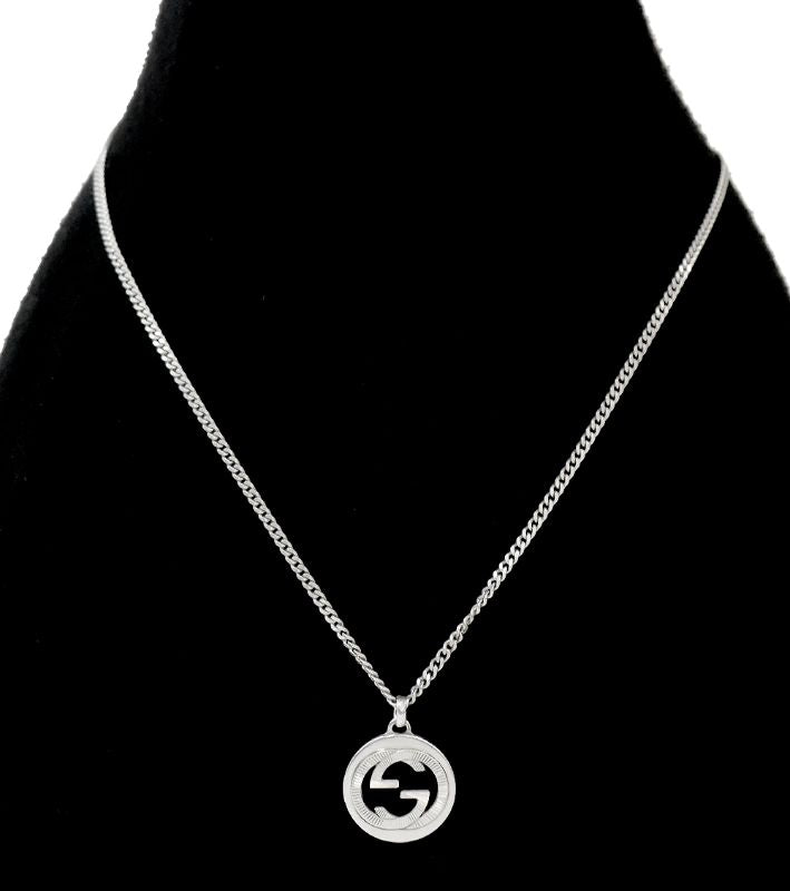 Gucci Round Interlocking G Silver Necklace